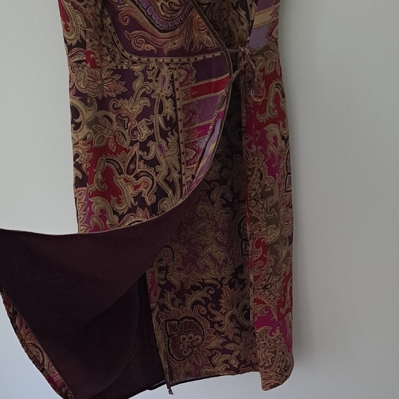 Parallel Multicolor Patterned Dress - Picture 4 of 4